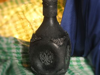Декор бутылки для мужчин с гербом на любой праздник